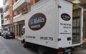 camión de mudanzas en vilanova de la empresa egmobles